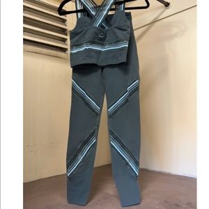 Beyond Yoga Legging sports bra set size small